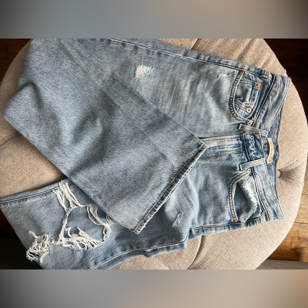 Levi’s rib cage wide leg Classic Light Blue Distressed Women Jeans